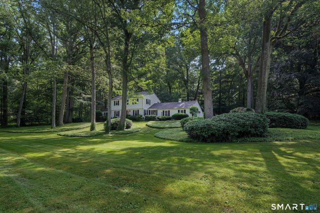 7 Milestone Lane, Madison, CT 06443