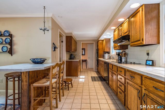 7 Milestone Lane, Madison, CT 06443