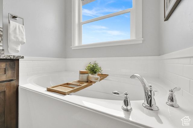 1009 E HIGH CREEK RD, Cove, UT 84320