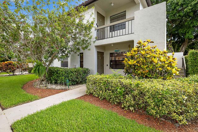 21365 CYPRESS HAMMOCK Drive 20K, Boca Raton, FL 33428