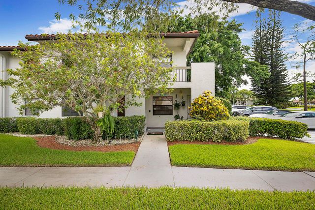 21365 CYPRESS HAMMOCK Drive 20K, Boca Raton, FL 33428