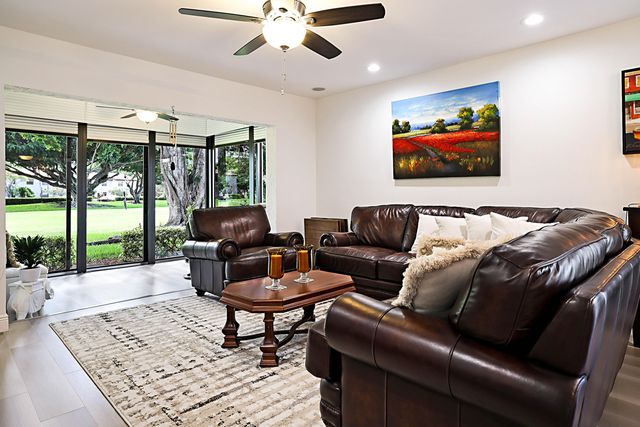 21365 CYPRESS HAMMOCK Drive 20K, Boca Raton, FL 33428