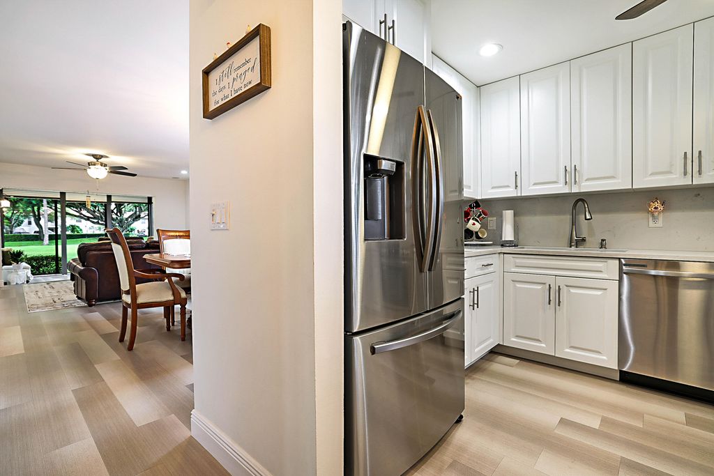 21365 CYPRESS HAMMOCK Drive 20K, Boca Raton, FL 33428