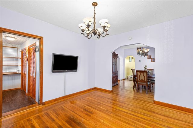 220 Bay View Avenue, Cranston, RI 02905