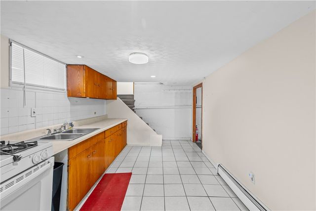 220 Bay View Avenue, Cranston, RI 02905