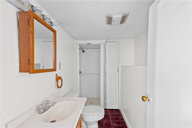 220 Bay View Avenue, Cranston, RI 02905