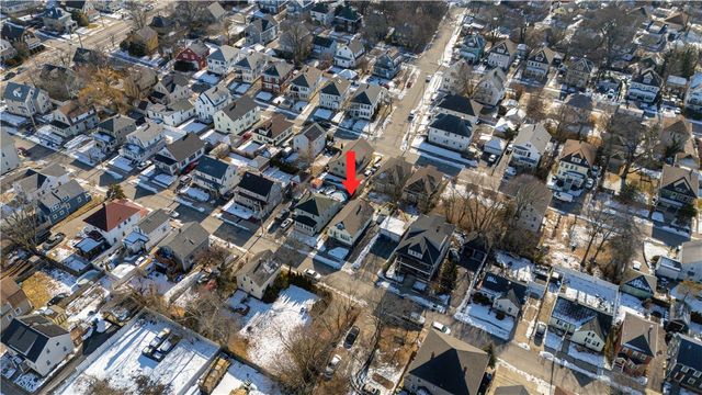 220 Bay View Avenue, Cranston, RI 02905