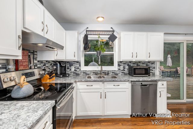 9089 Fulton Street, Ada, MI 49301