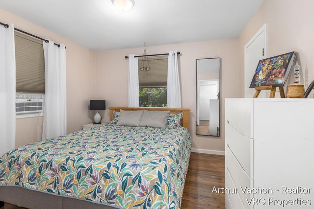 9089 Fulton Street, Ada, MI 49301