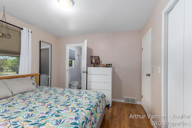 9089 Fulton Street, Ada, MI 49301