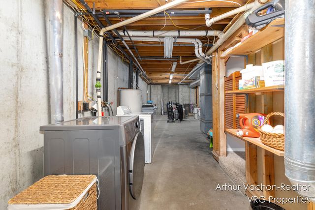 9089 Fulton Street, Ada, MI 49301