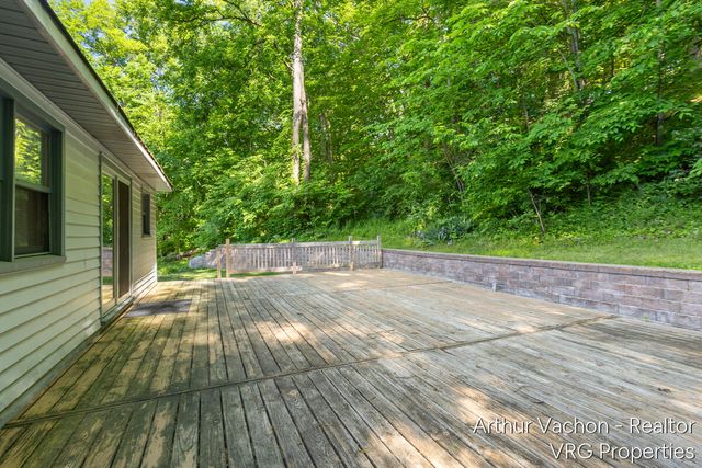 9089 Fulton Street, Ada, MI 49301