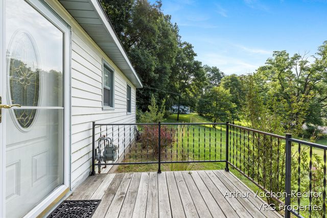 9089 Fulton Street, Ada, MI 49301