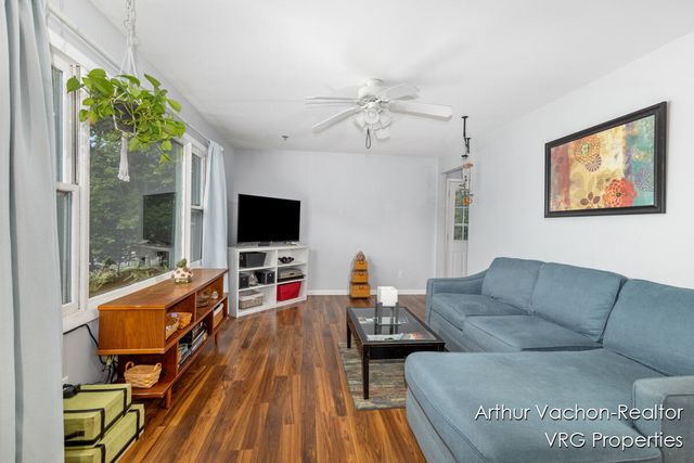 9089 Fulton Street, Ada, MI 49301