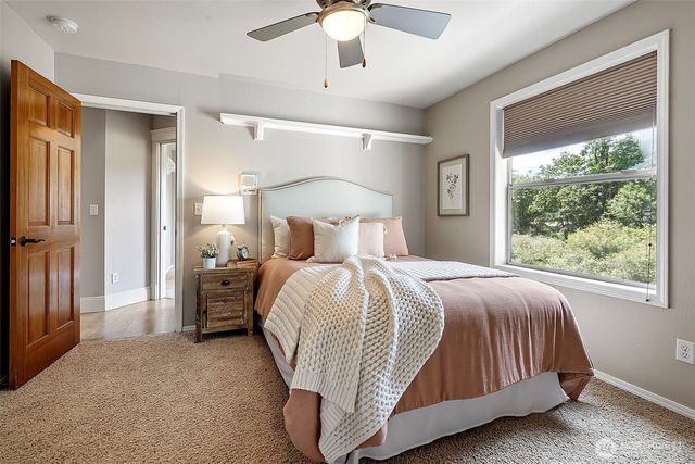 2614 Tacoma Road E, Puyallup, WA 98371