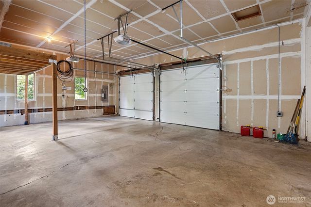 2614 Tacoma Road E, Puyallup, WA 98371