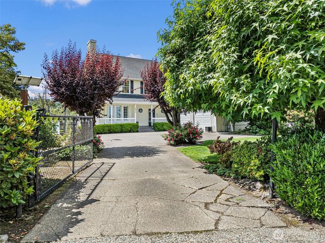 2614 Tacoma Road E, Puyallup, WA 98371