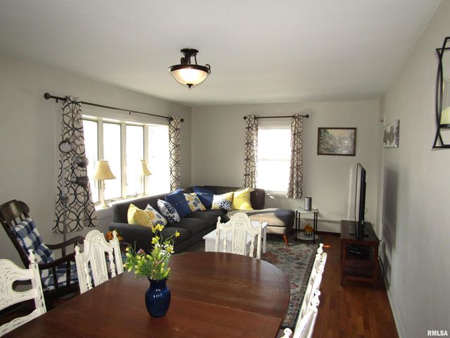 514 E EUCLID Avenue, Lewistown, IL 61542