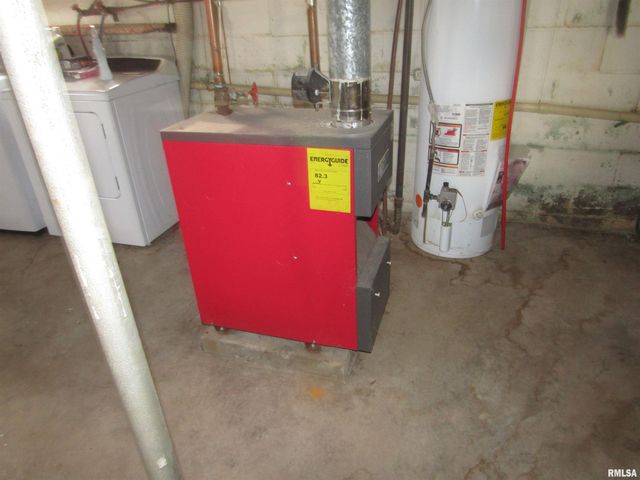 514 E EUCLID Avenue, Lewistown, IL 61542