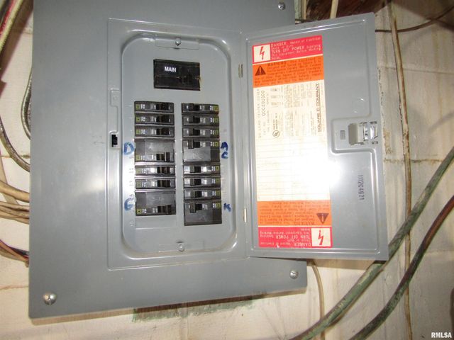 514 E EUCLID Avenue, Lewistown, IL 61542