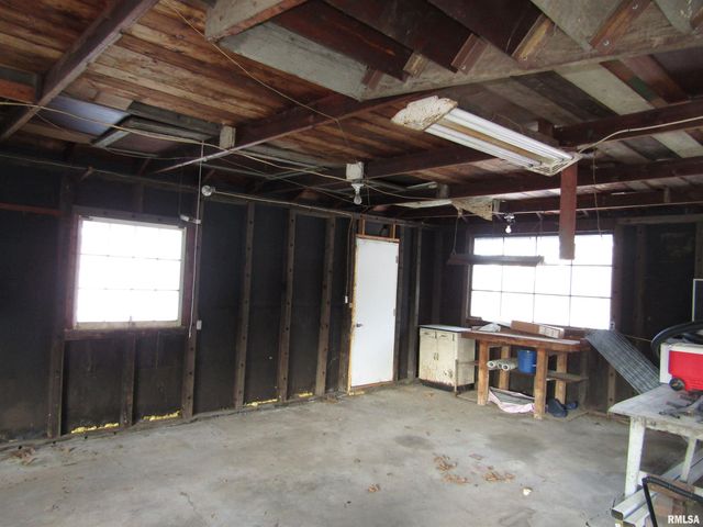 514 E EUCLID Avenue, Lewistown, IL 61542