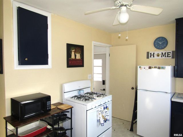 514 E EUCLID Avenue, Lewistown, IL 61542