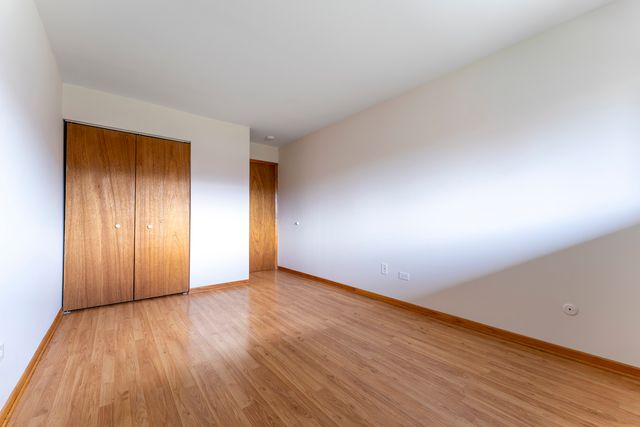 810 E Old Willow Road 209, Prospect Heights, IL 60070