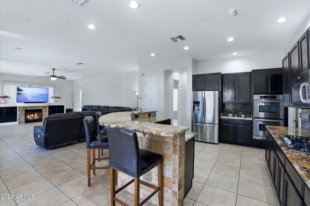 6690 S Eucalyptus Place, Chandler, AZ 85249