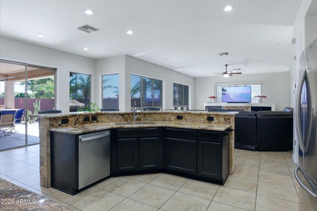 6690 S Eucalyptus Place, Chandler, AZ 85249