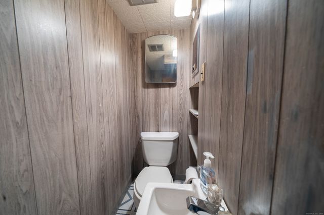 4 Sorrento Avenue, East Haven, CT 06512