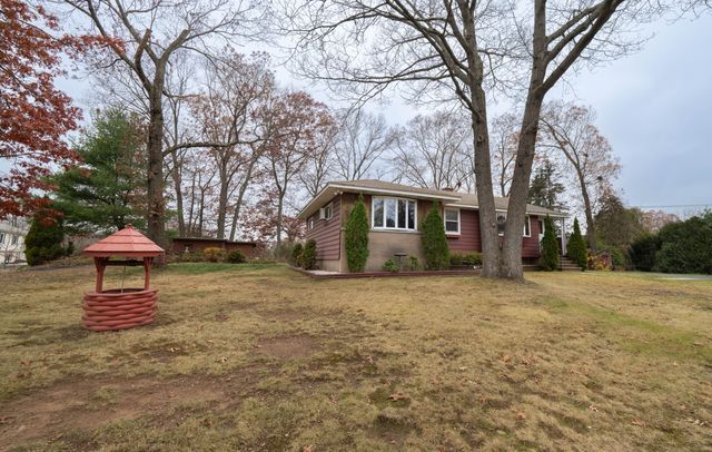 4 Sorrento Avenue, East Haven, CT 06512