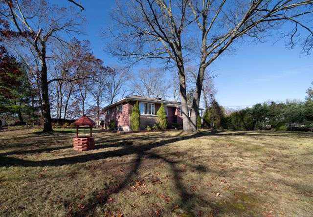 4 Sorrento Avenue, East Haven, CT 06512