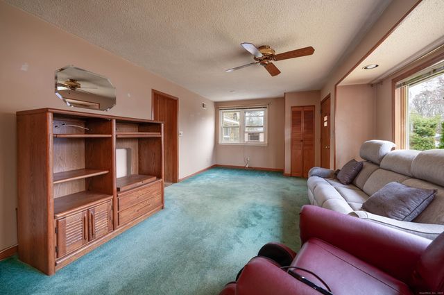 4 Sorrento Avenue, East Haven, CT 06512