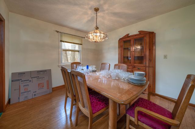 4 Sorrento Avenue, East Haven, CT 06512