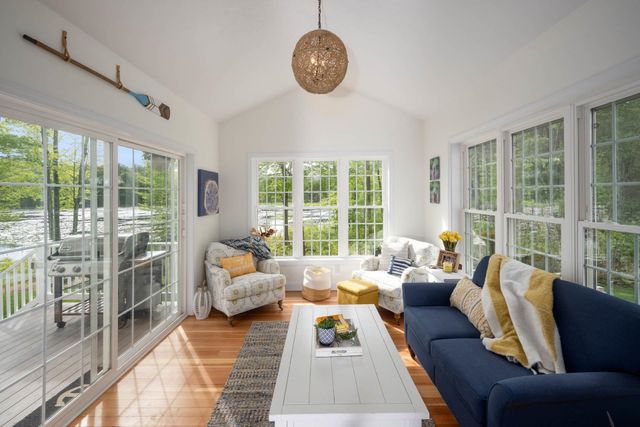 30 Mill Stone Terrace, Bedford, NH 03110