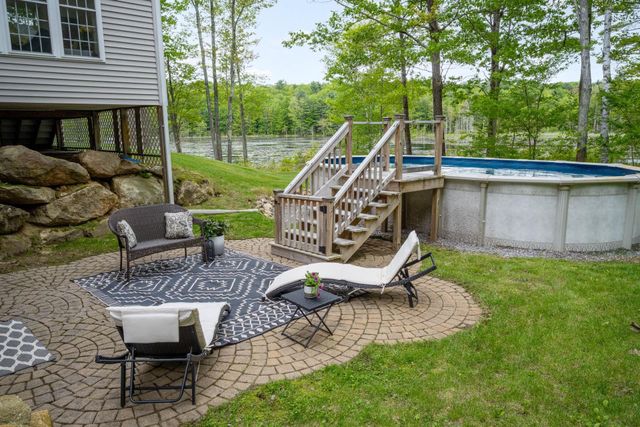 30 Mill Stone Terrace, Bedford, NH 03110