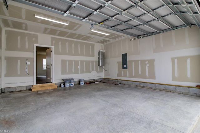 275 McCormick DR, Suffolk, VA 23435