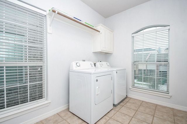 2806 Bering Drive, Houston, TX 77057