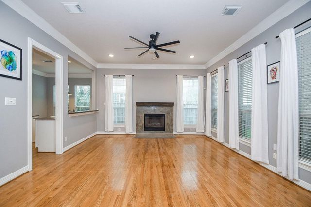 2806 Bering Drive, Houston, TX 77057