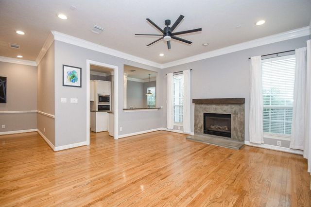 2806 Bering Drive, Houston, TX 77057