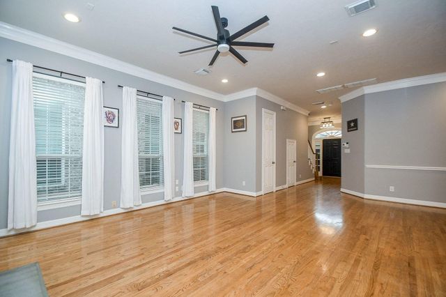 2806 Bering Drive, Houston, TX 77057