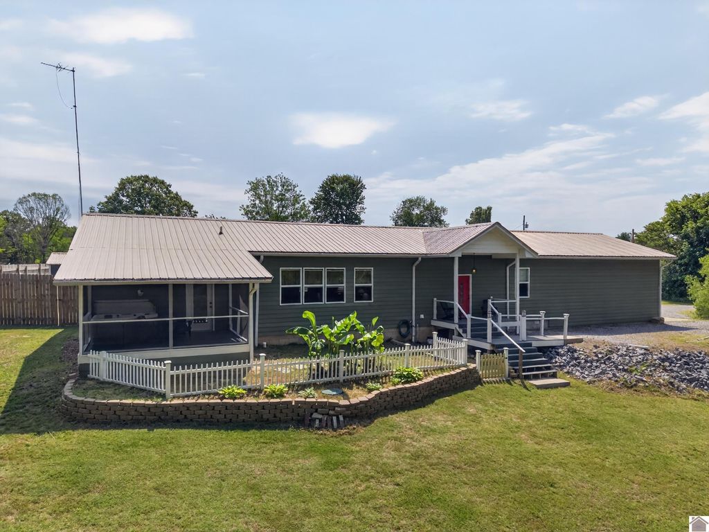 267 Woodland Drive, Benton, KY 42025