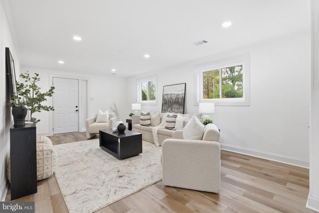 13801 LIONEL LN, Rockville, MD 20853