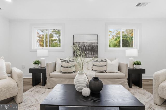 13801 LIONEL LN, Rockville, MD 20853