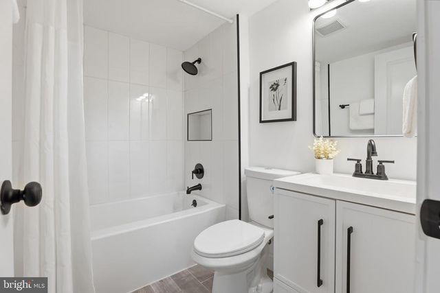 13801 LIONEL LN, Rockville, MD 20853