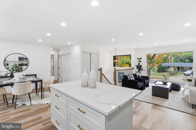 13801 LIONEL LN, Rockville, MD 20853