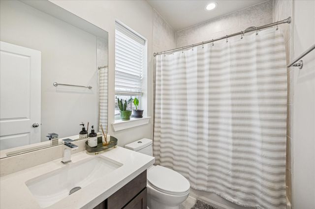 4919 Avenue J, Houston, TX 77011