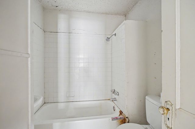 1218 Genova Street, Houston, TX 77009