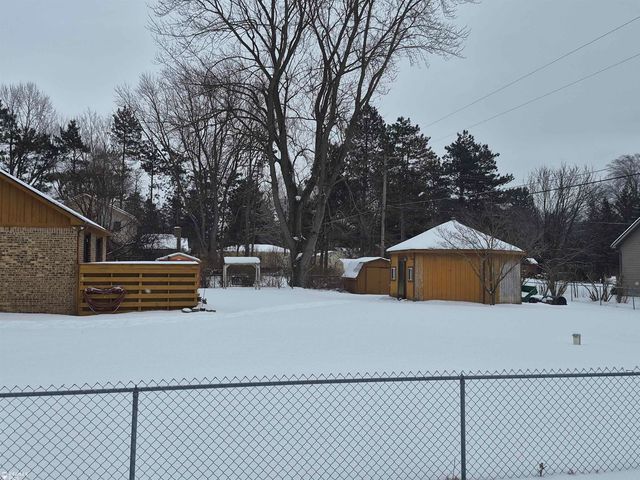 1115 Turrill Road, Lapeer, MI 48446