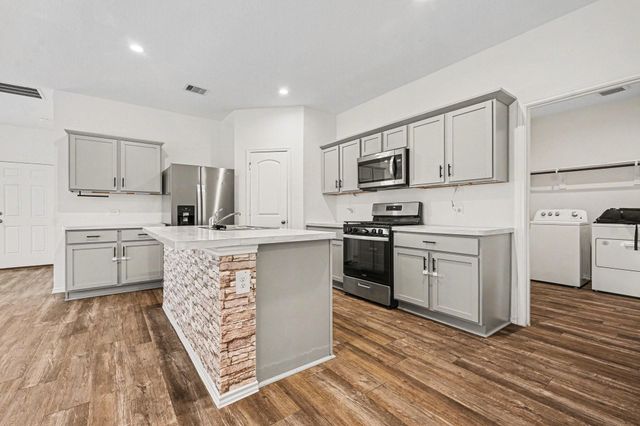 16918 Twisted Seagrass Lane, Magnolia, TX 77355
